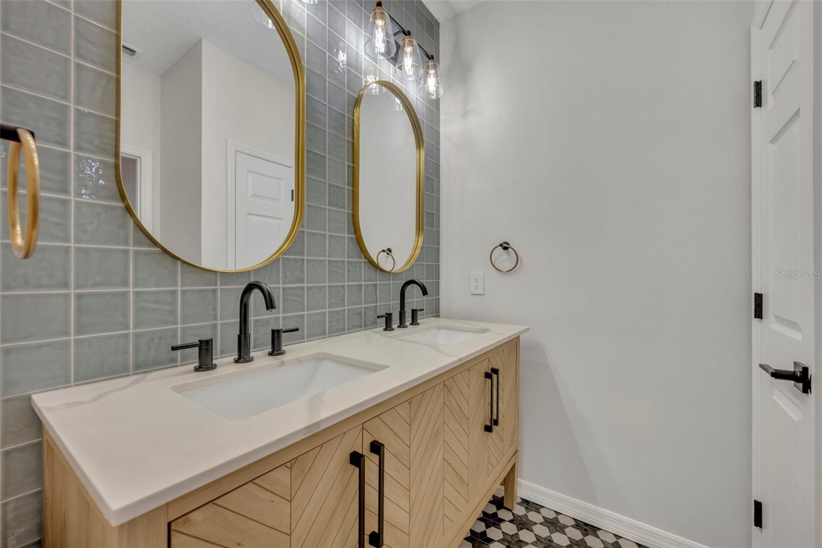 1136 LAKE BALDWIN LN, ORLANDO, FL, 32814