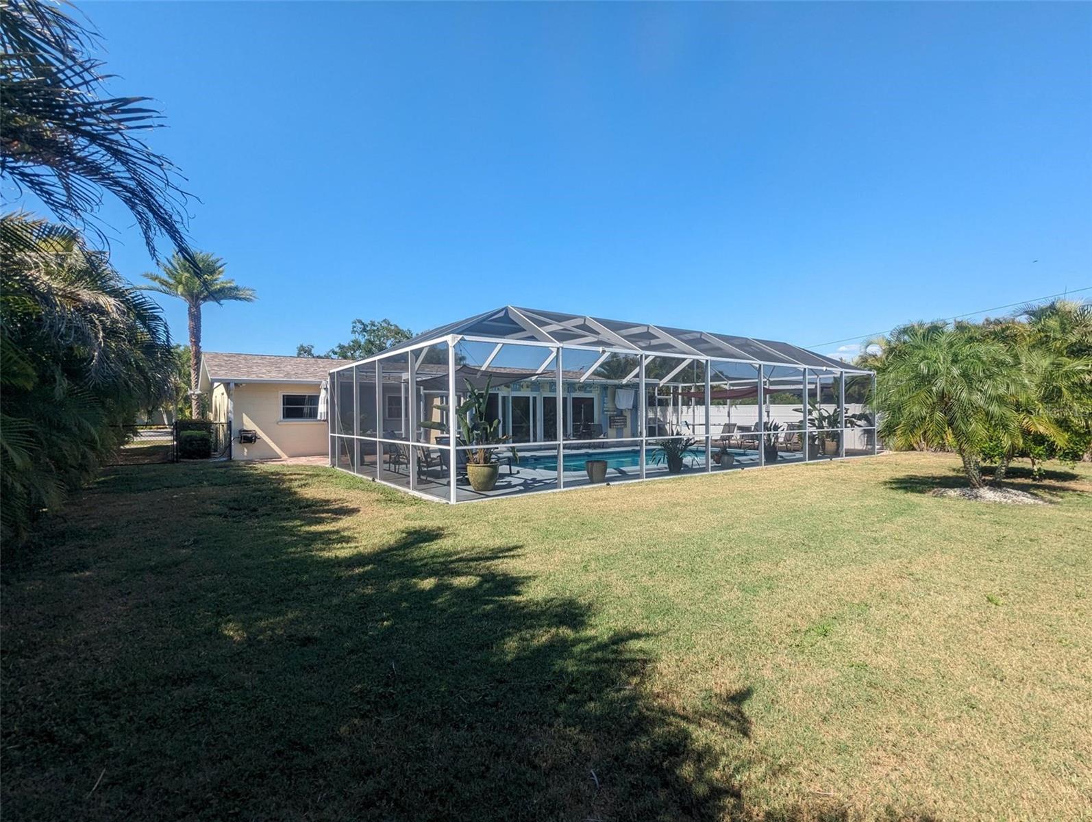 3070 GULF GATE DR, SARASOTA, FL, 34231