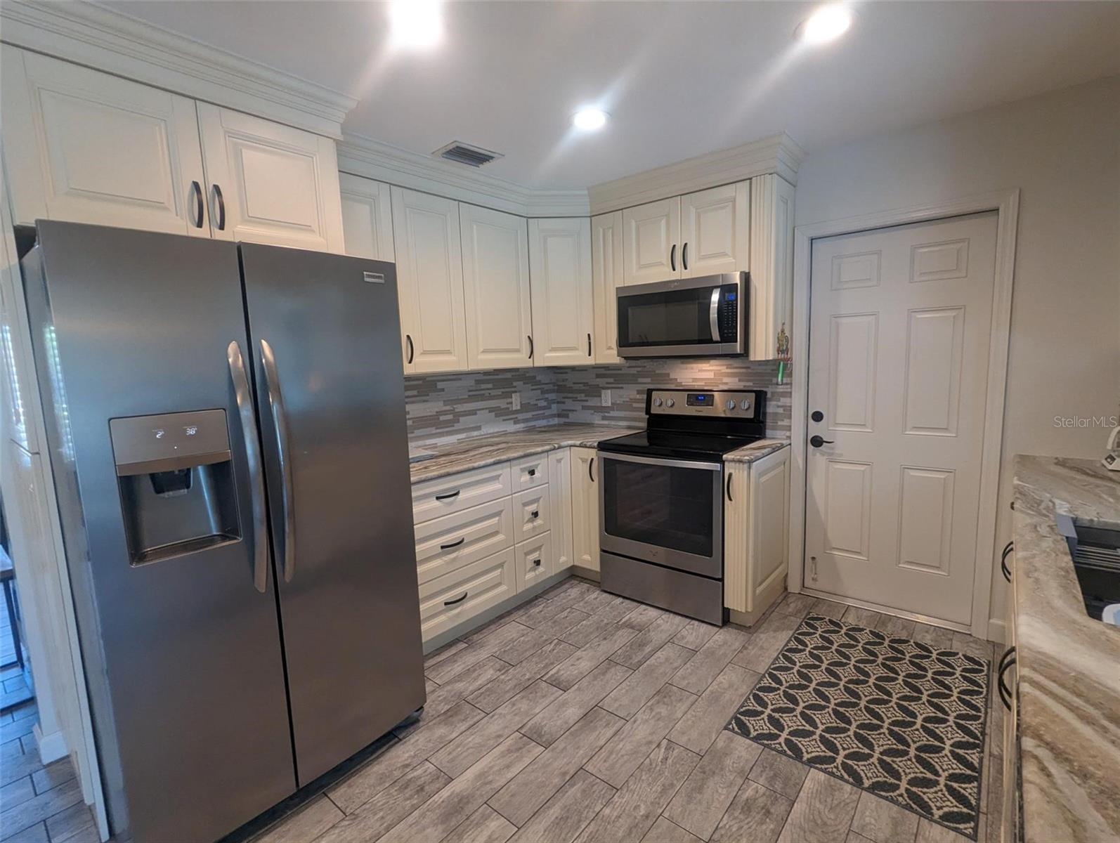 3070 GULF GATE DR, SARASOTA, FL, 34231