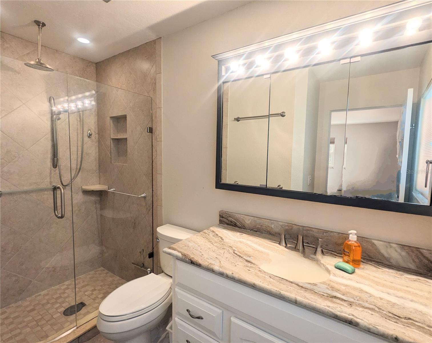 3070 GULF GATE DR, SARASOTA, FL, 34231