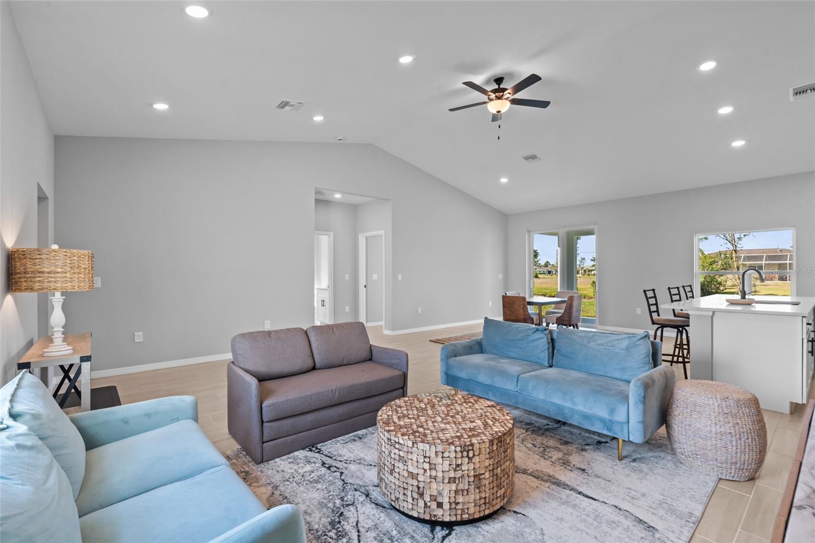 220 MARK TWAIN LN, ROTONDA WEST, FL, 33947