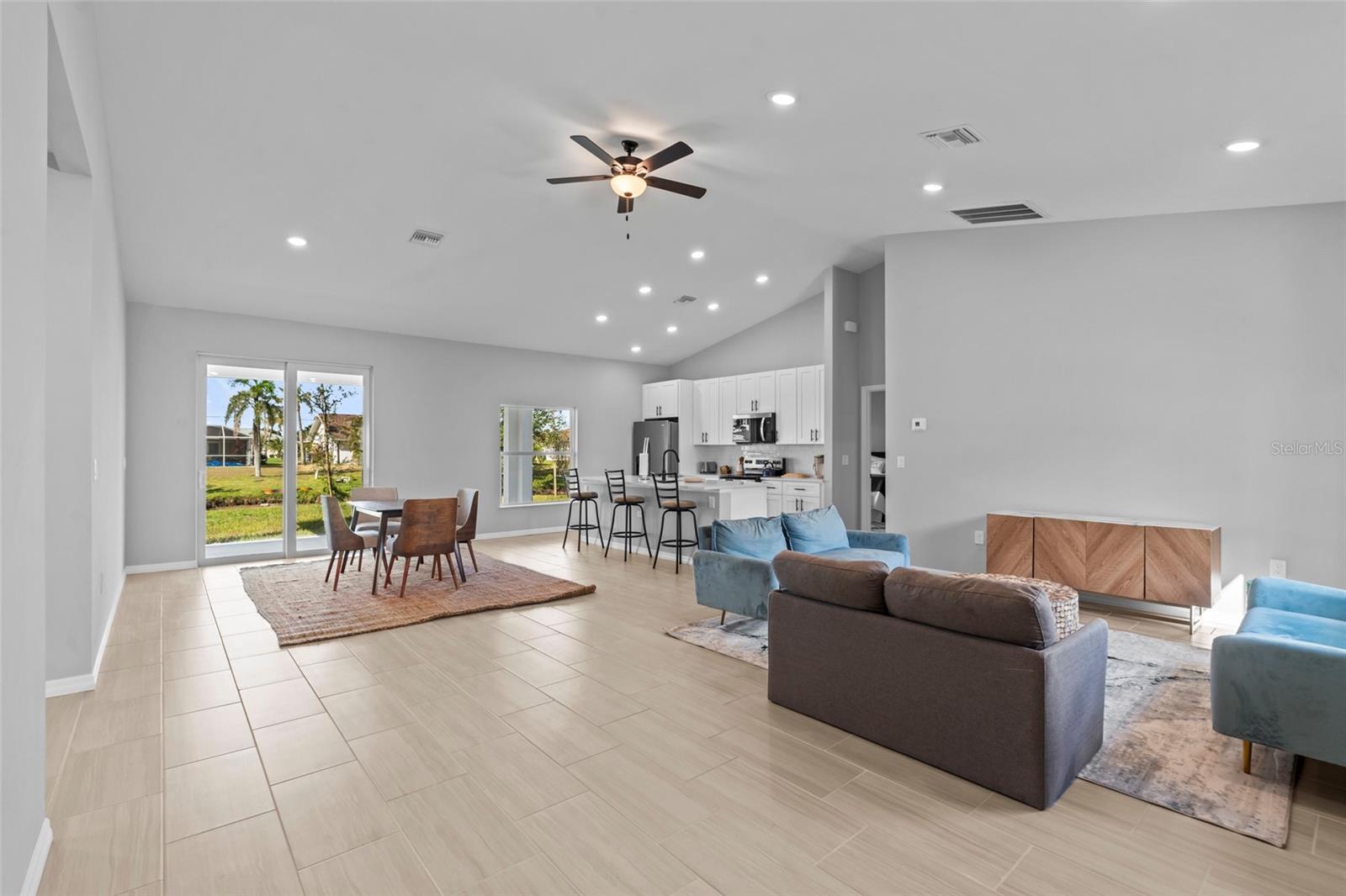220 MARK TWAIN LN, ROTONDA WEST, FL, 33947