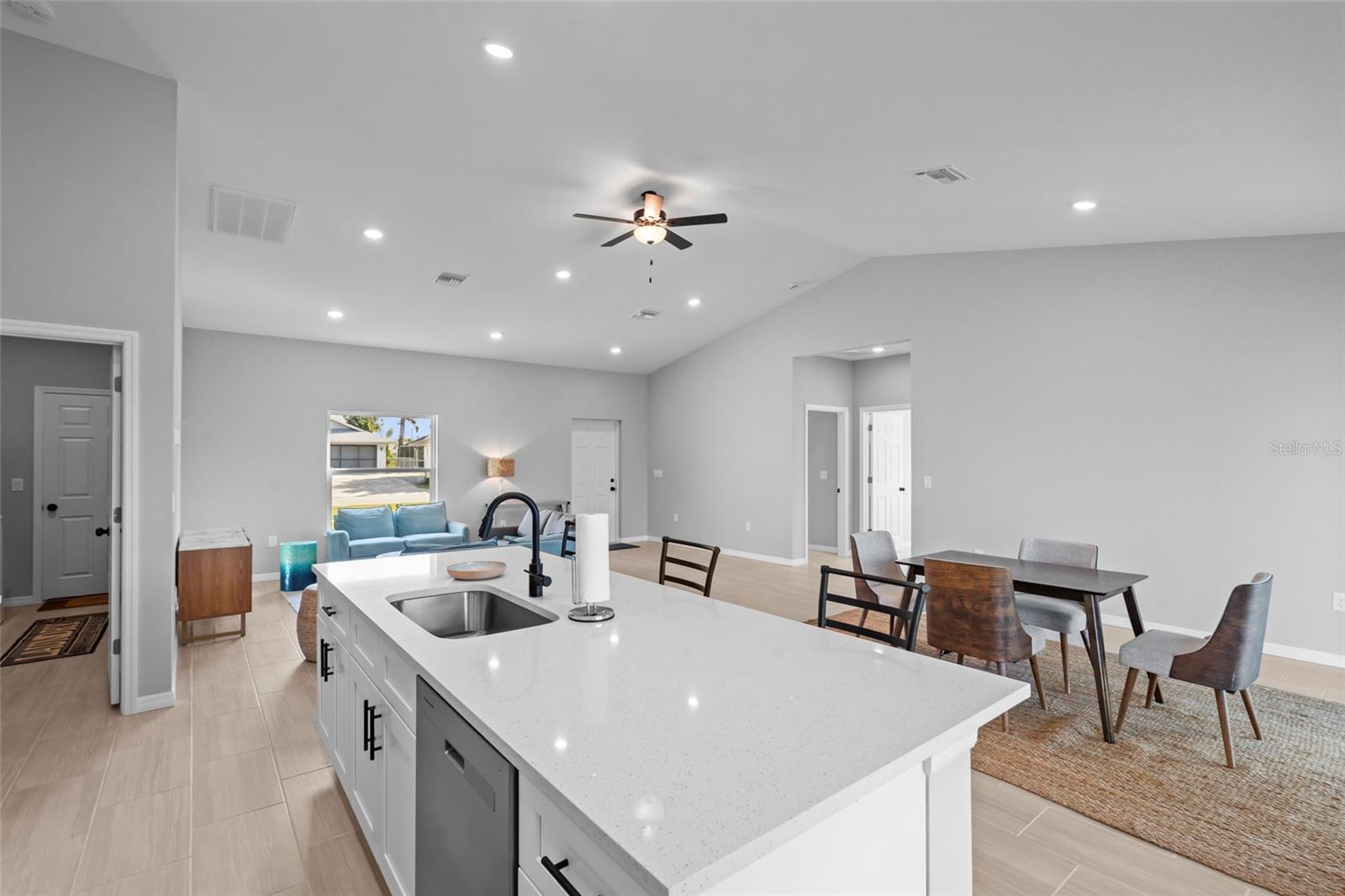 220 MARK TWAIN LN, ROTONDA WEST, FL, 33947