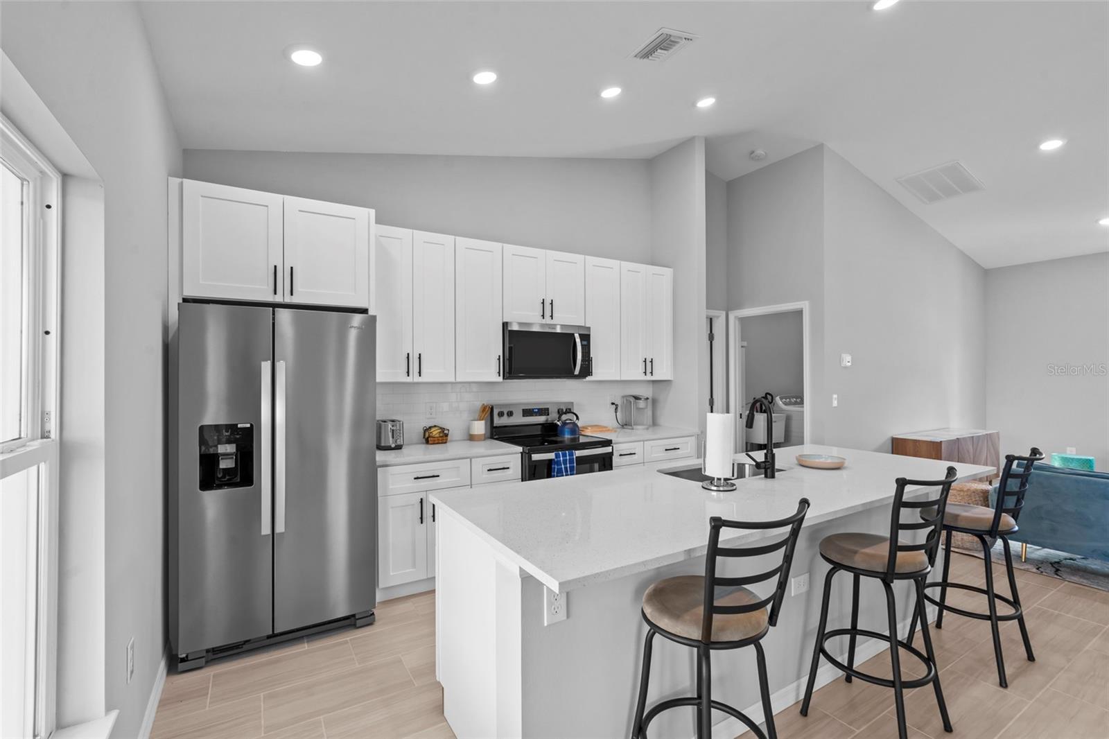 220 MARK TWAIN LN, ROTONDA WEST, FL, 33947