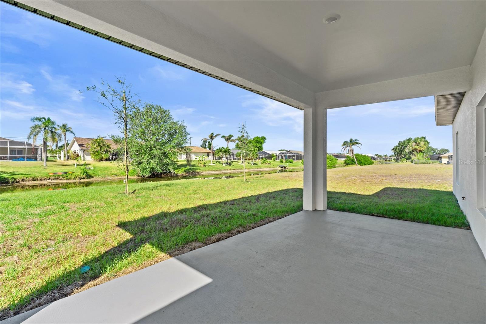 220 MARK TWAIN LN, ROTONDA WEST, FL, 33947