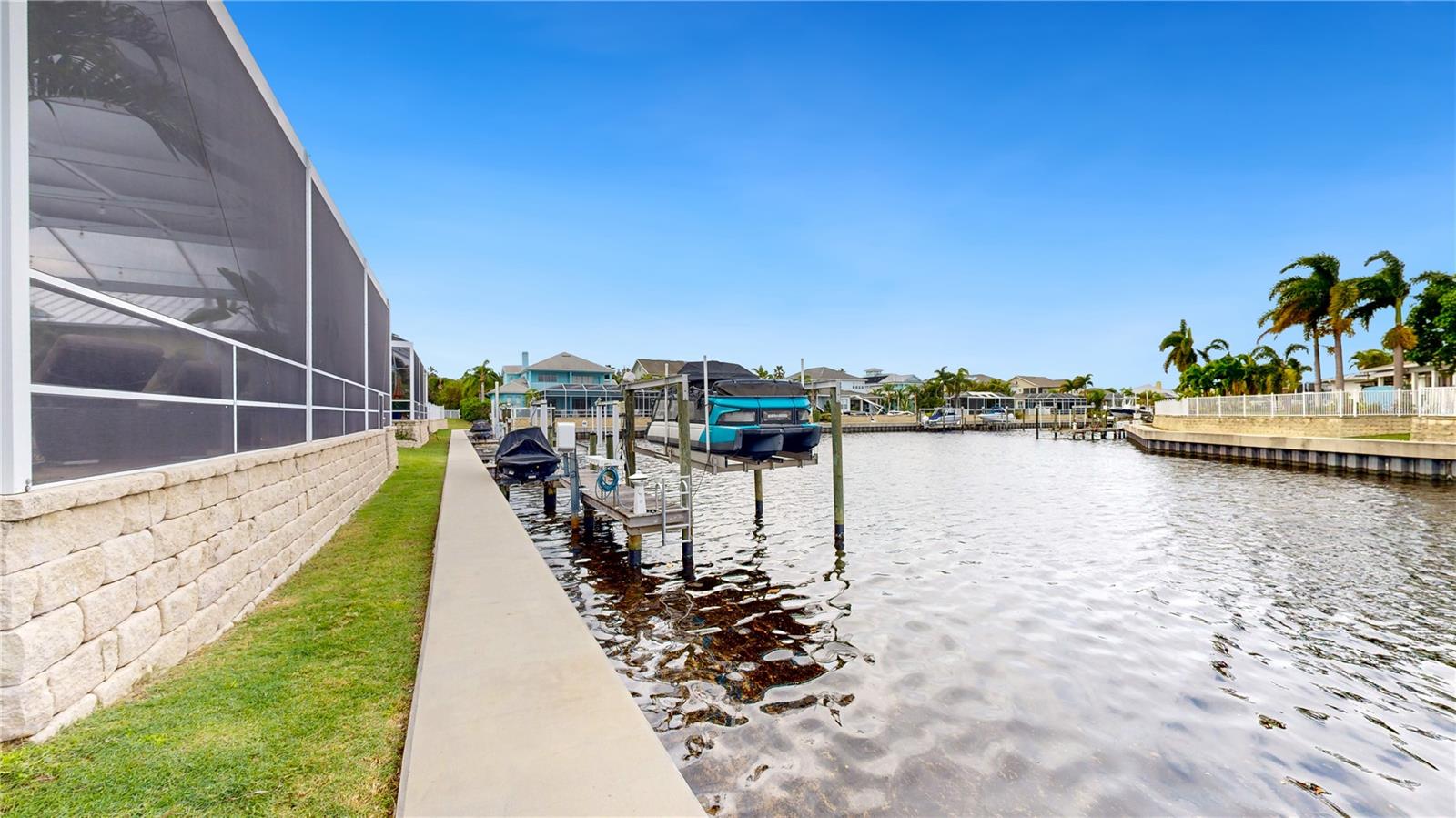 410 ISLEBAY DR, APOLLO BEACH, FL, 33572