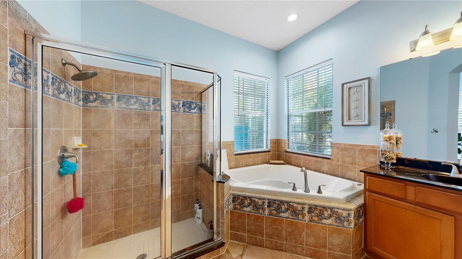 410 ISLEBAY DR, APOLLO BEACH, FL, 33572