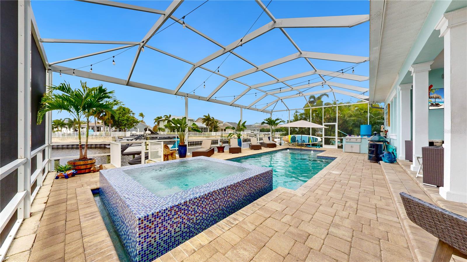 410 ISLEBAY DR, APOLLO BEACH, FL, 33572