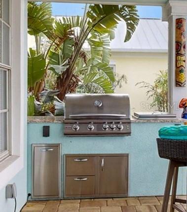 410 ISLEBAY DR, APOLLO BEACH, FL, 33572