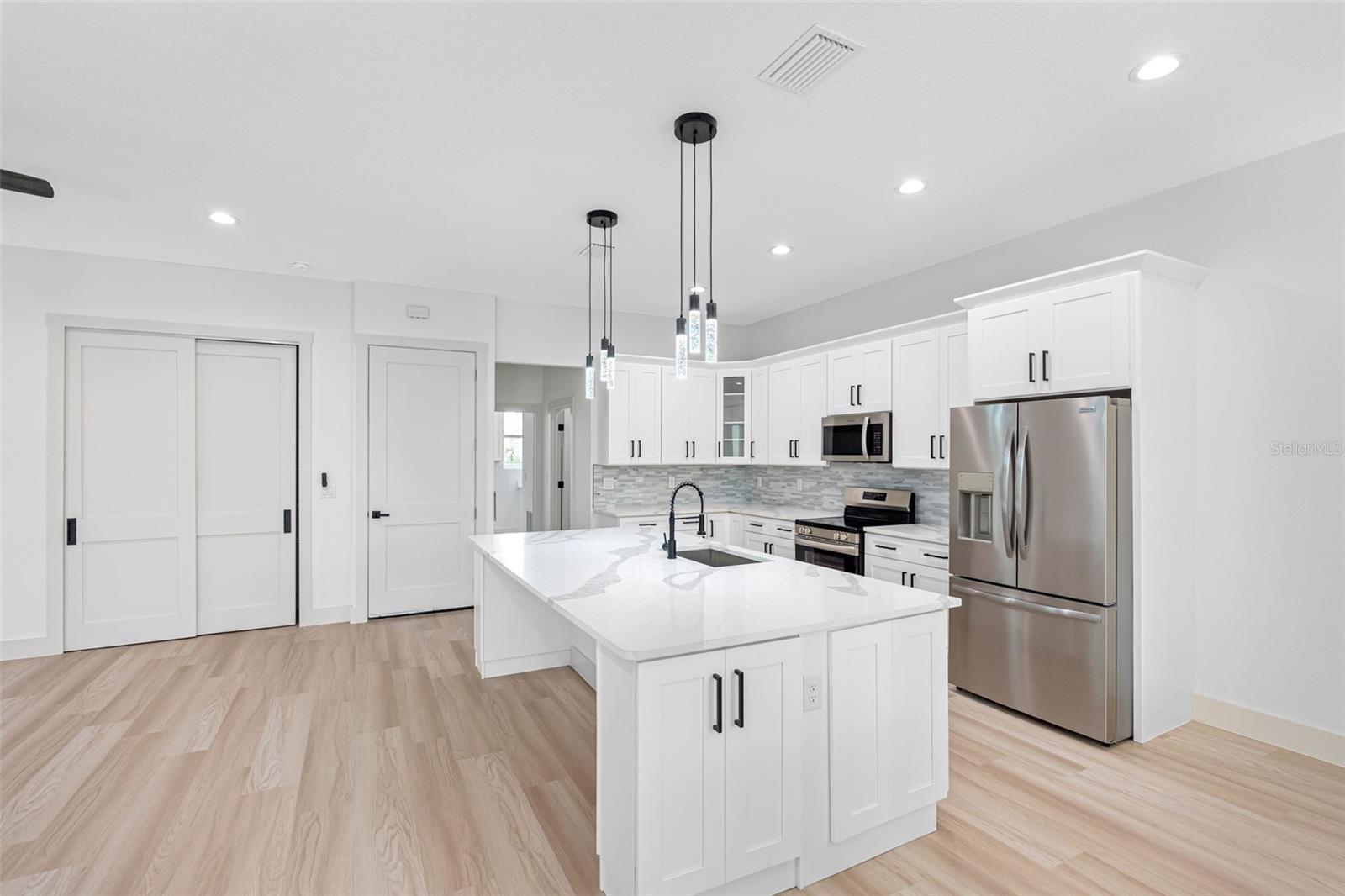 7306 EXTER WAY, TAMPA, FL, 33615