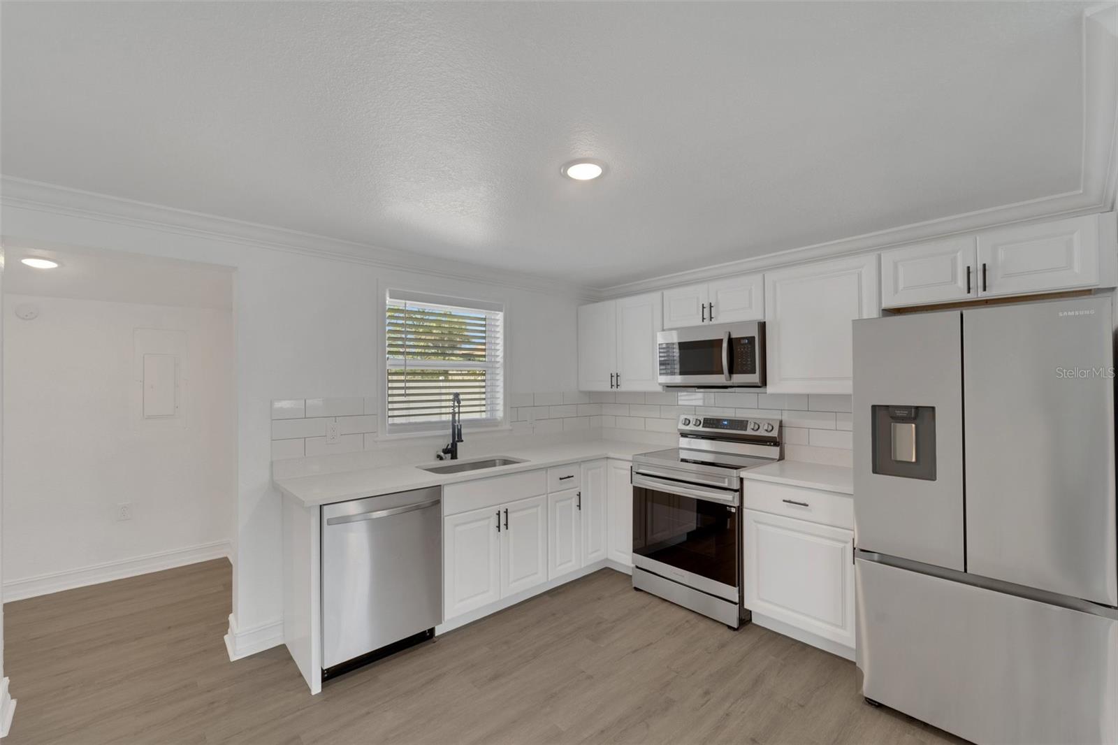 1054 W BAFFIN DR, VENICE, FL, 34293