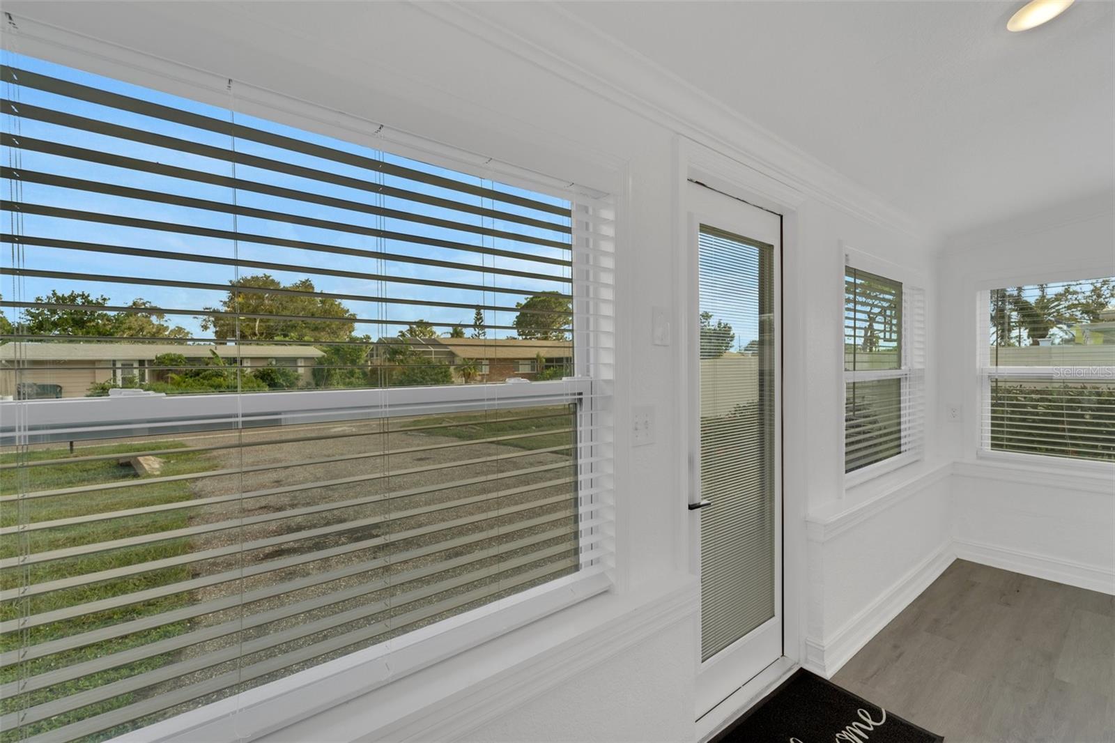 1054 W BAFFIN DR, VENICE, FL, 34293