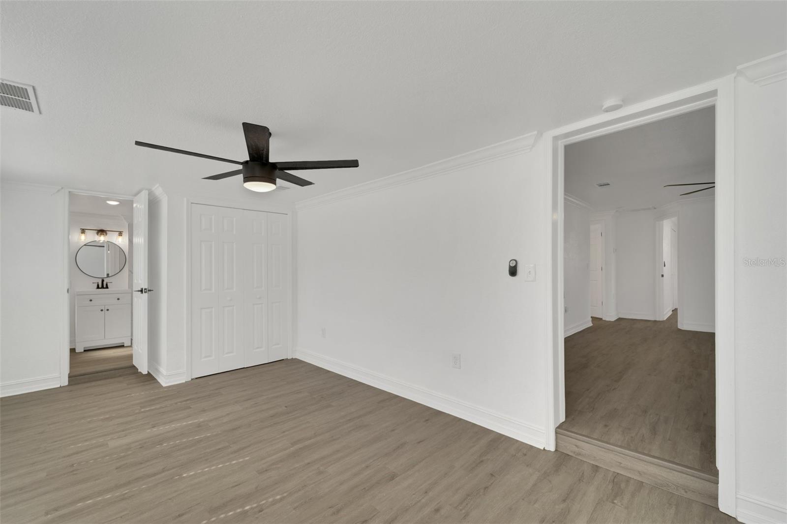 1054 W BAFFIN DR, VENICE, FL, 34293