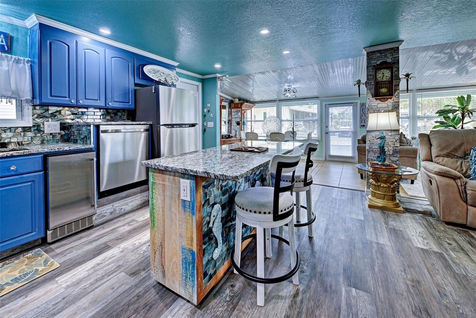 712 ROMA RD, VENICE, FL, 34285
