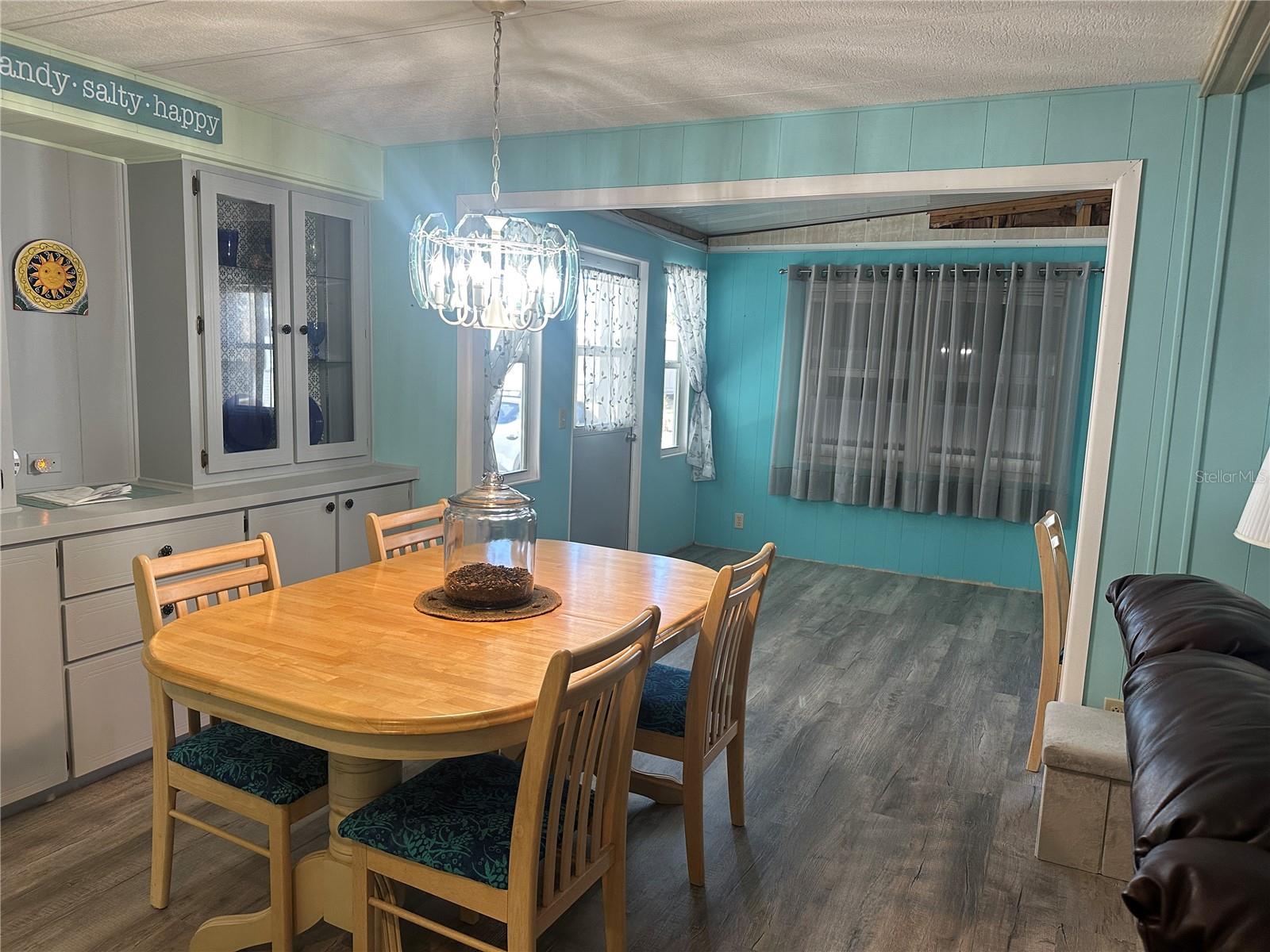 N6134958 Property Photo