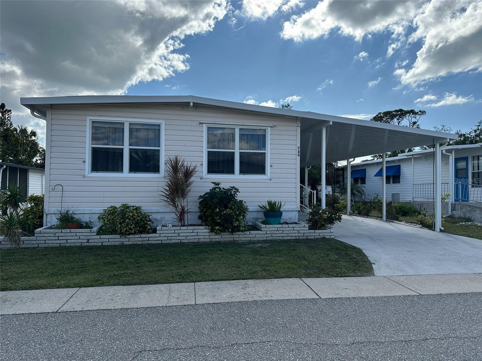 N6134958 Property Photo