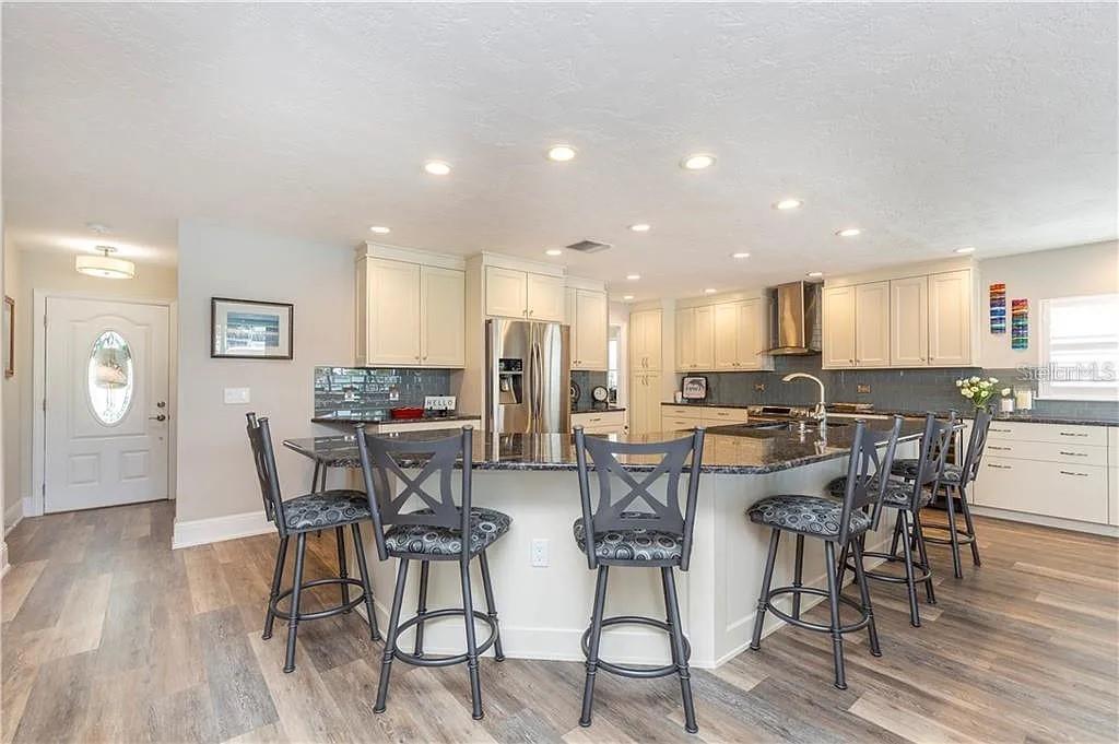 16105 4TH ST E, REDINGTON BEACH, FL, 33708