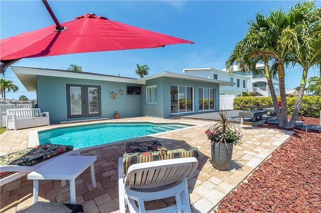 16105 4TH ST E, REDINGTON BEACH, FL, 33708