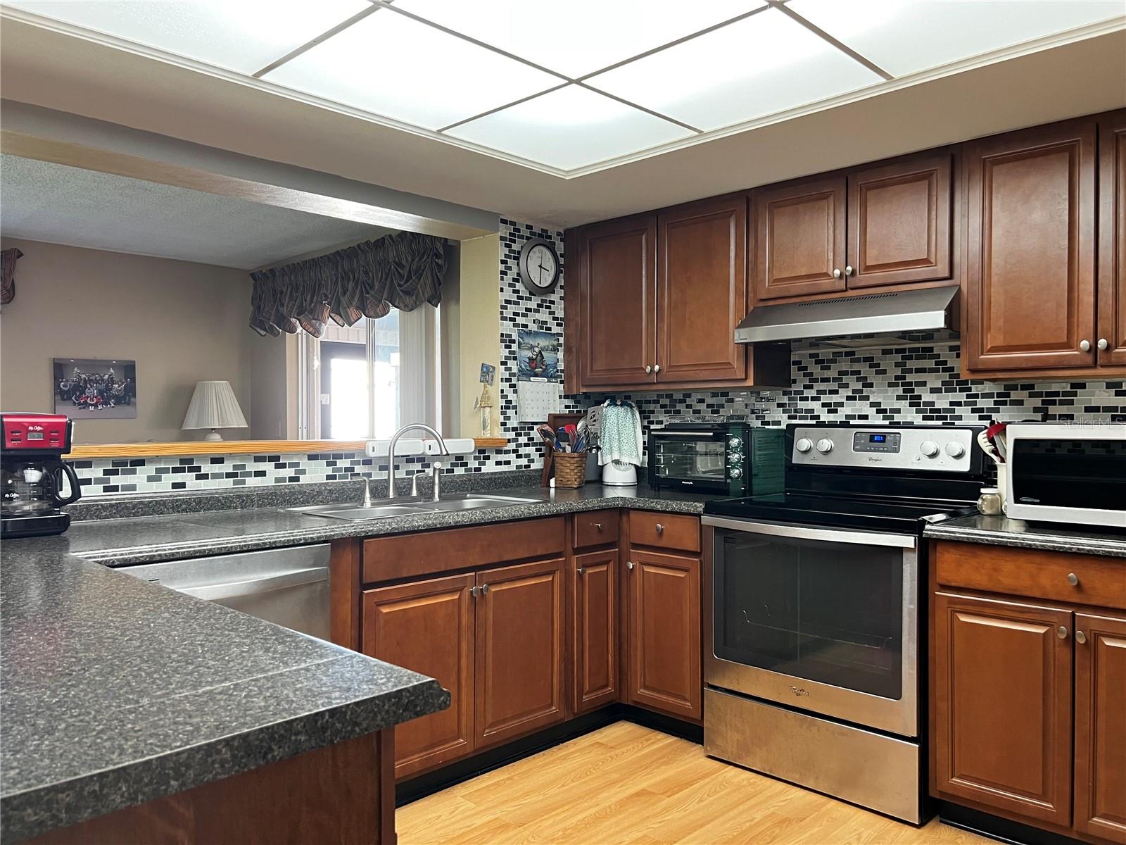 205 LARK AVE, SEBRING, FL, 33870