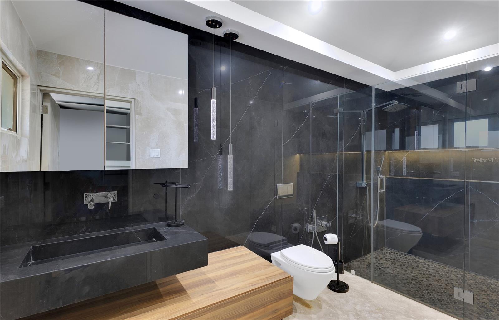 PR9109565 Property Photo