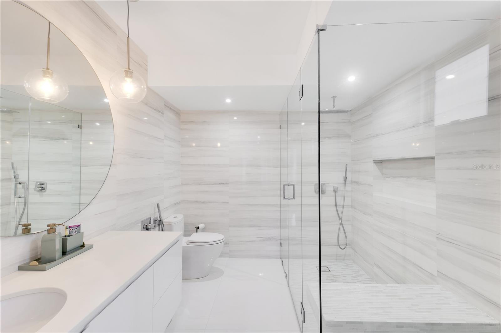 PR9109565 Property Photo