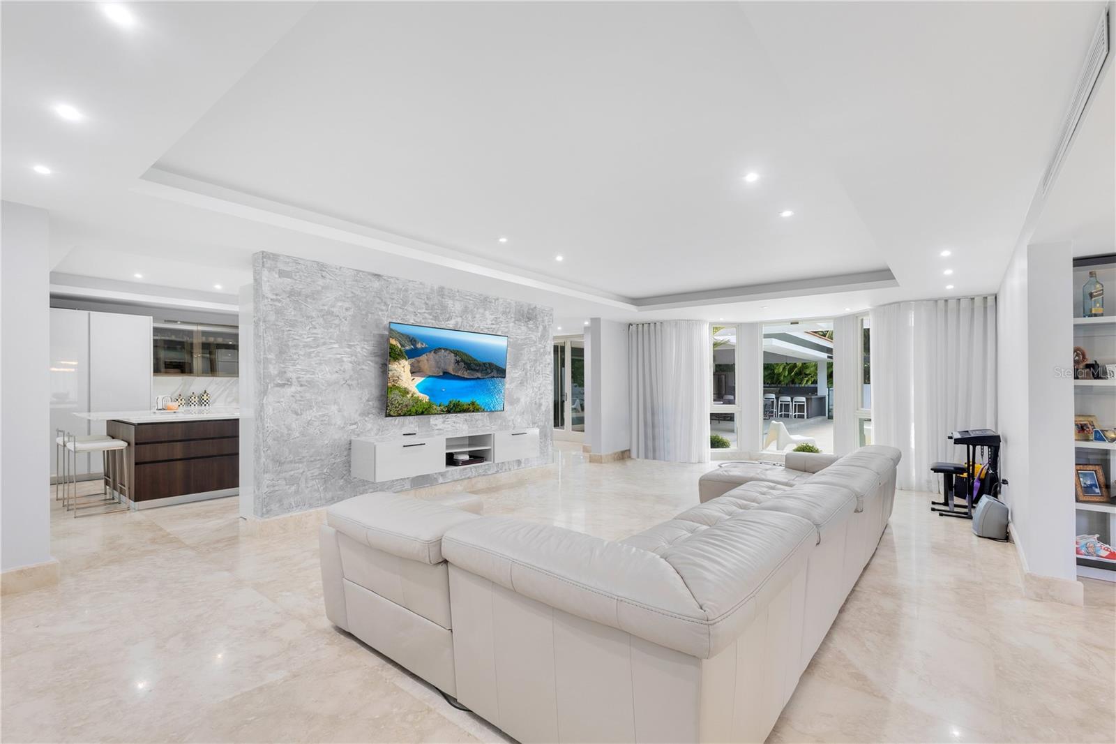 PR9109565 Property Photo