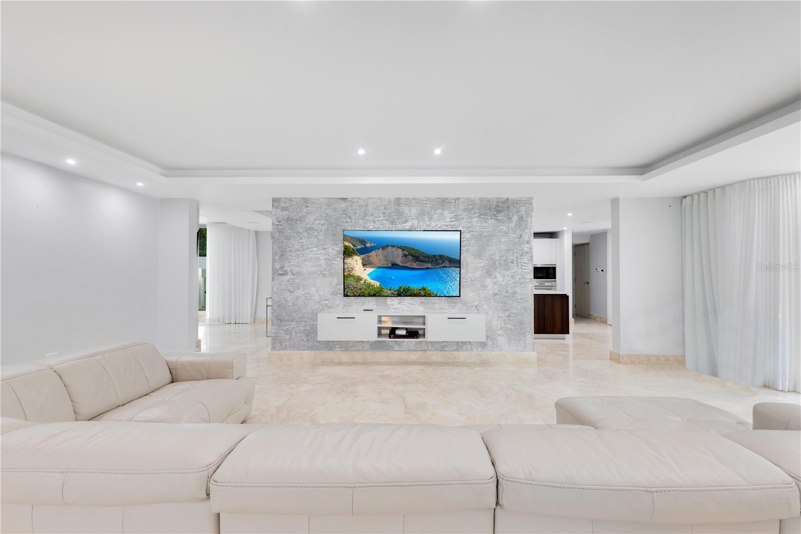 PR9109565 Property Photo