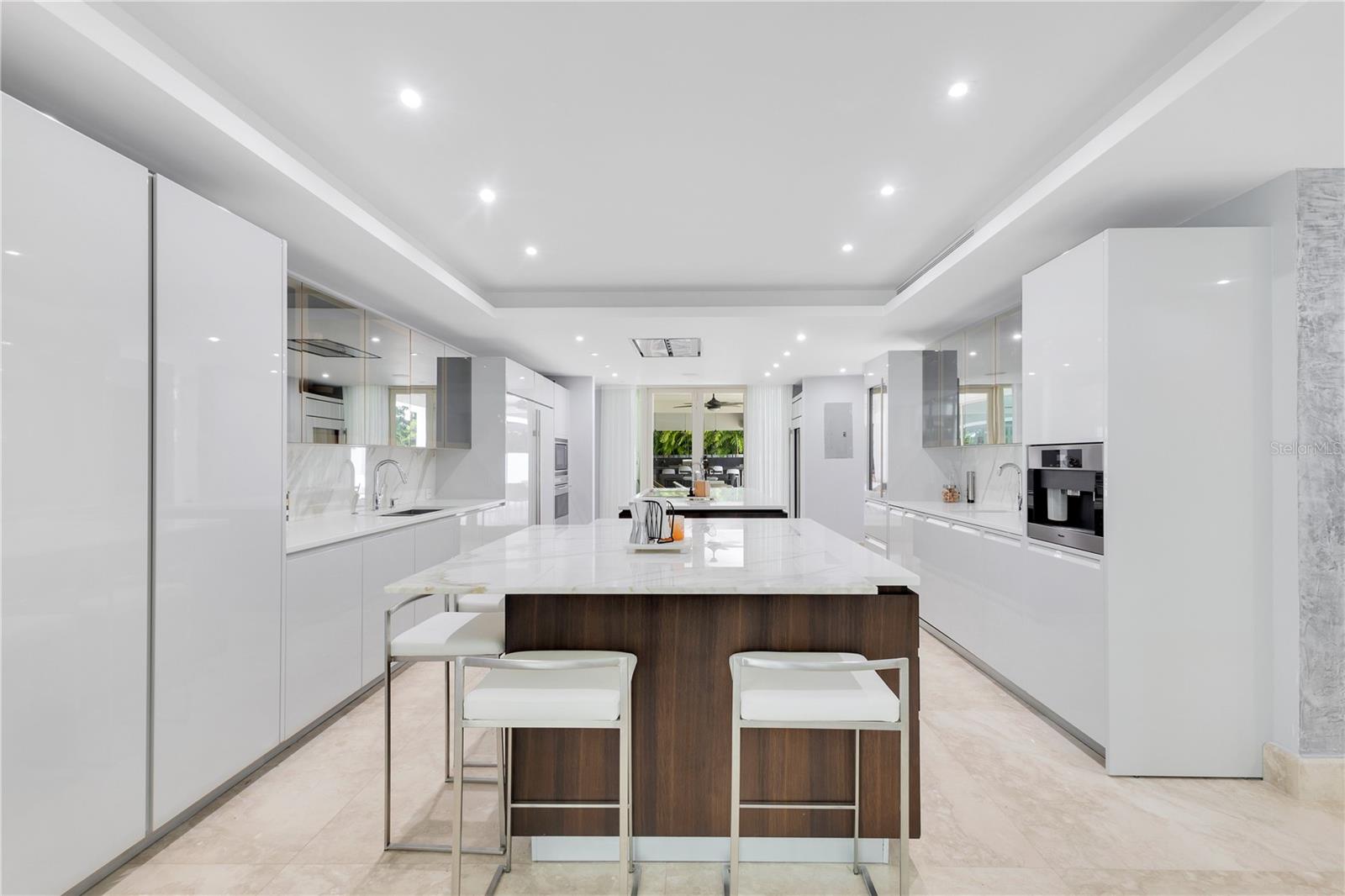 PR9109565 Property Photo