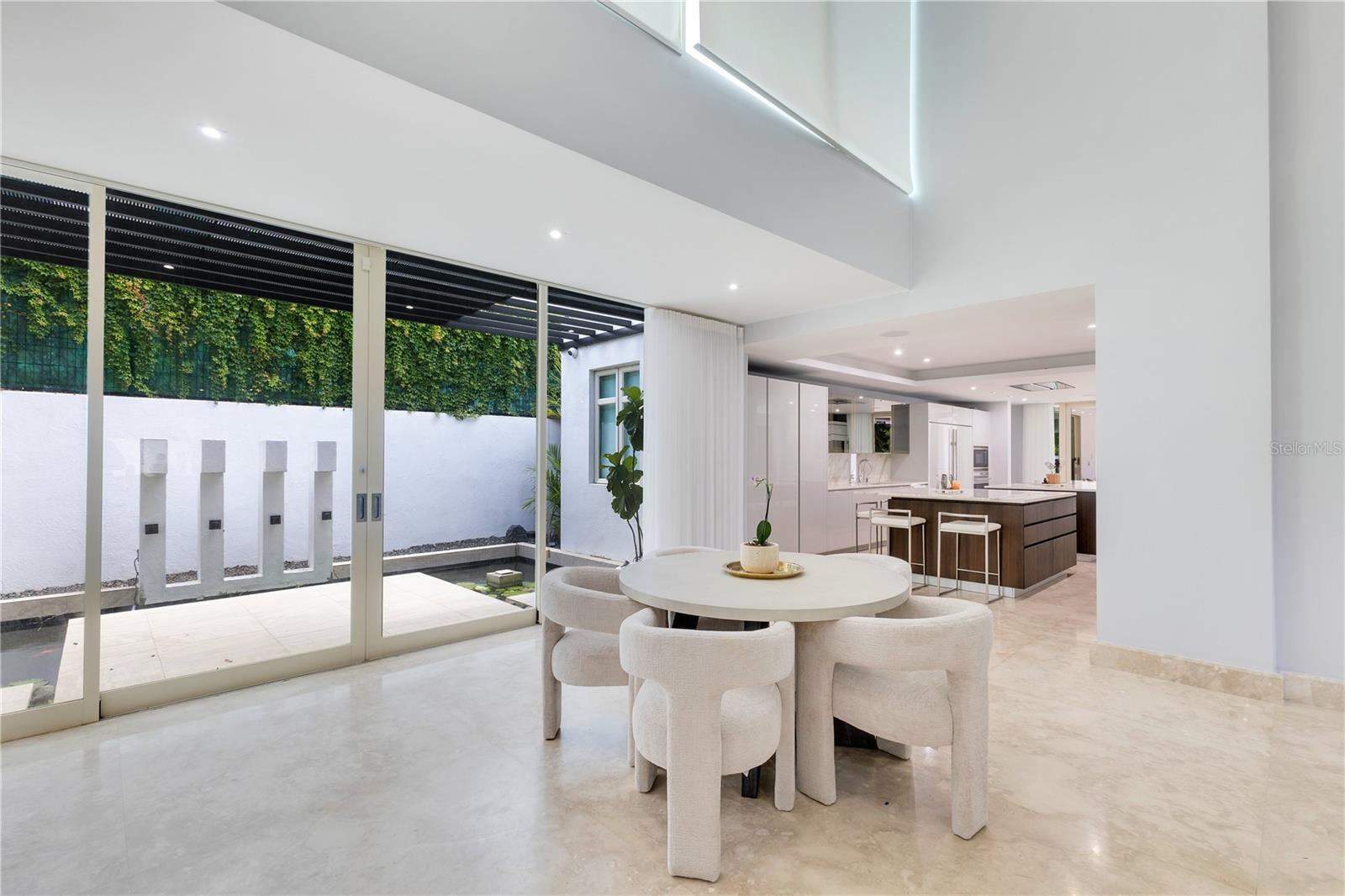 PR9109565 Property Photo