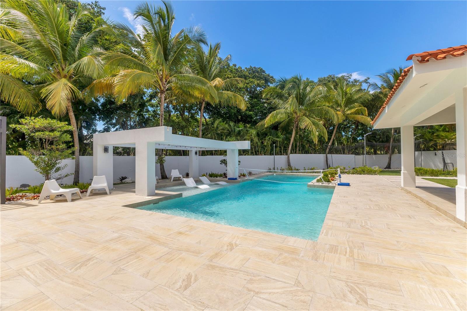 PR9109565 Property Photo