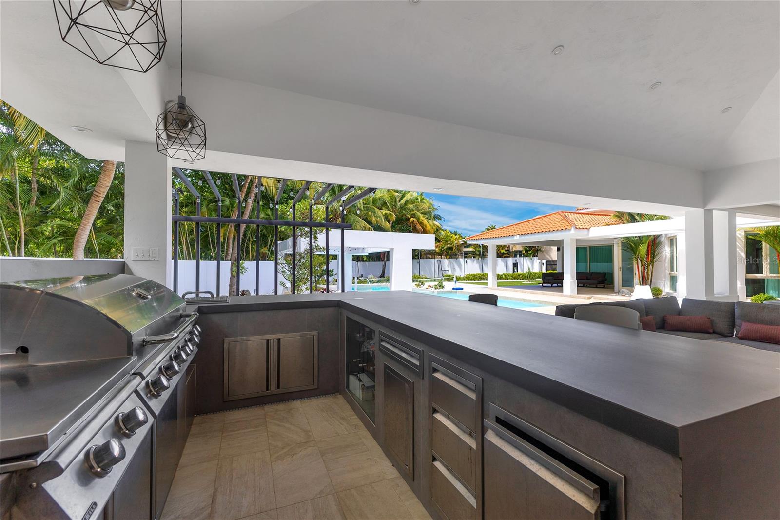 PR9109565 Property Photo