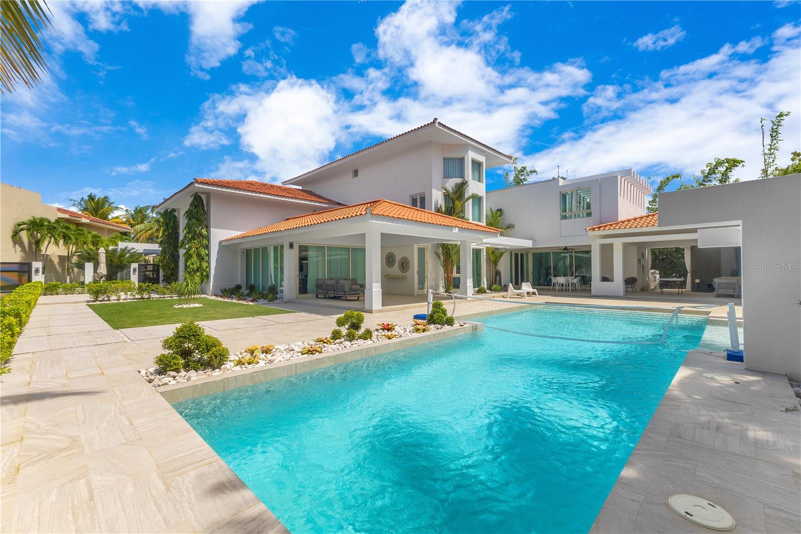 PR9109565 Property Photo