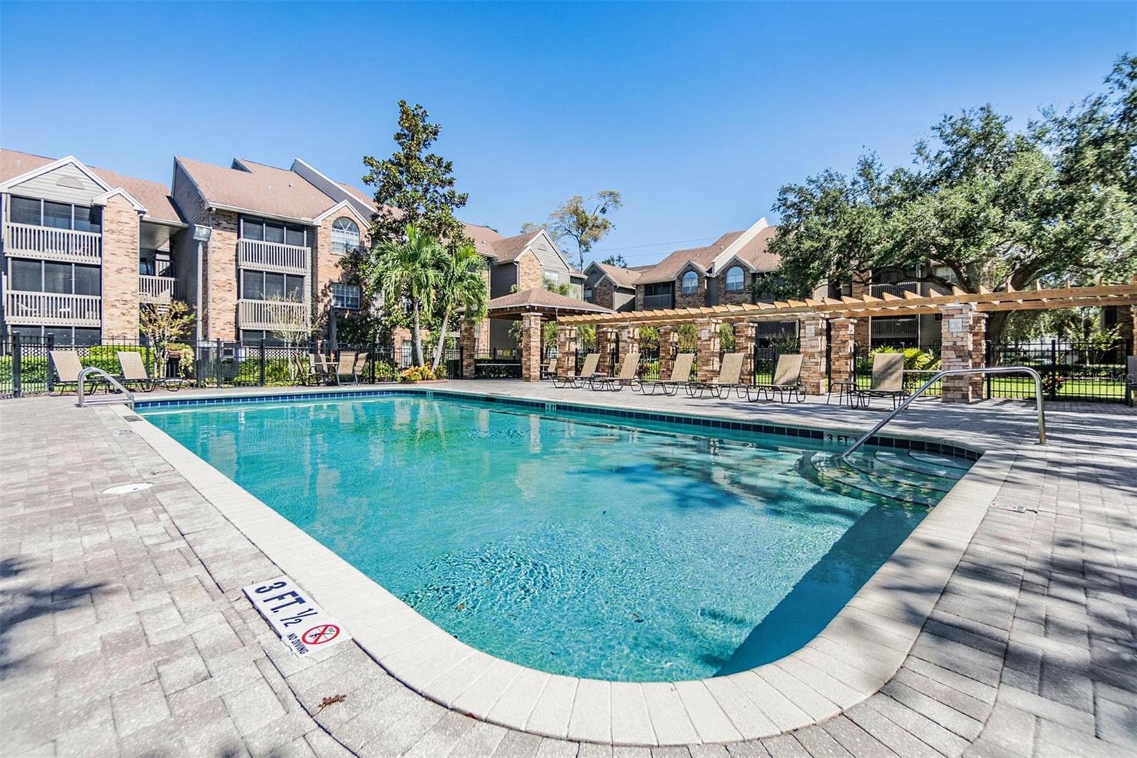 2500 WINDING CREEK BLVD #D204, CLEARWATER, FL, 33761
