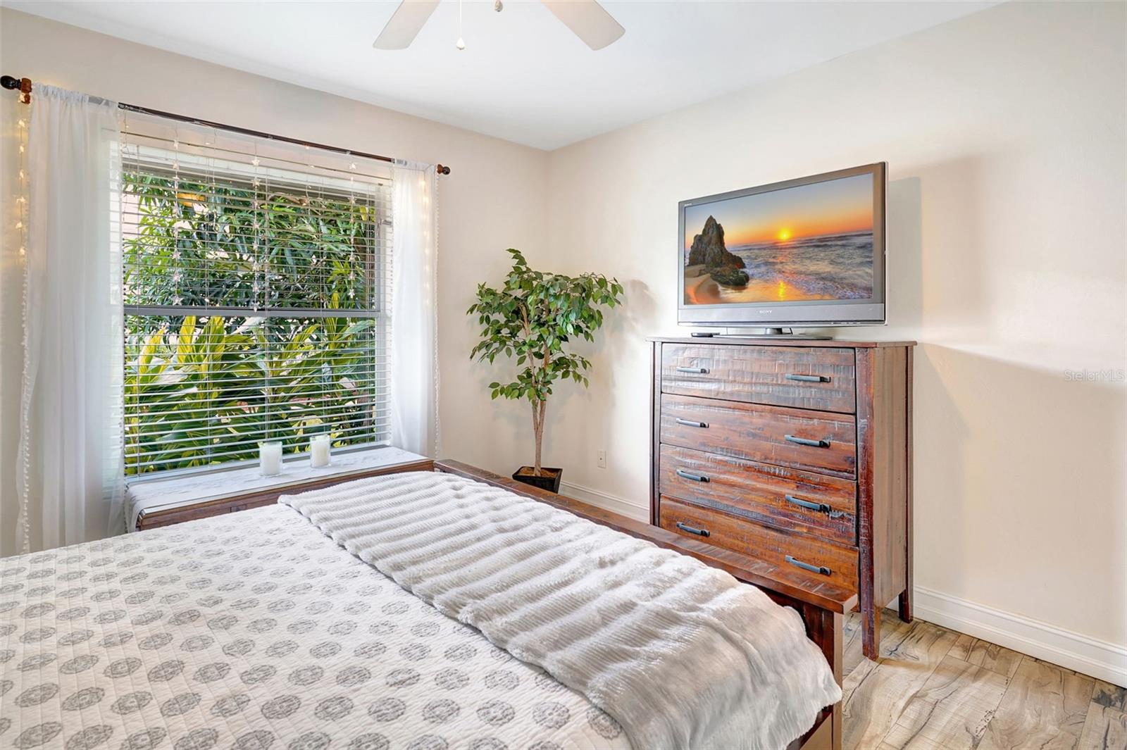 6703 WILLOW LAKE CIR, FORT MYERS, FL, 33966