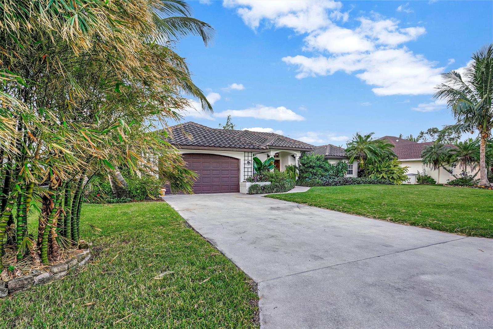 6703 WILLOW LAKE CIR, FORT MYERS, FL, 33966