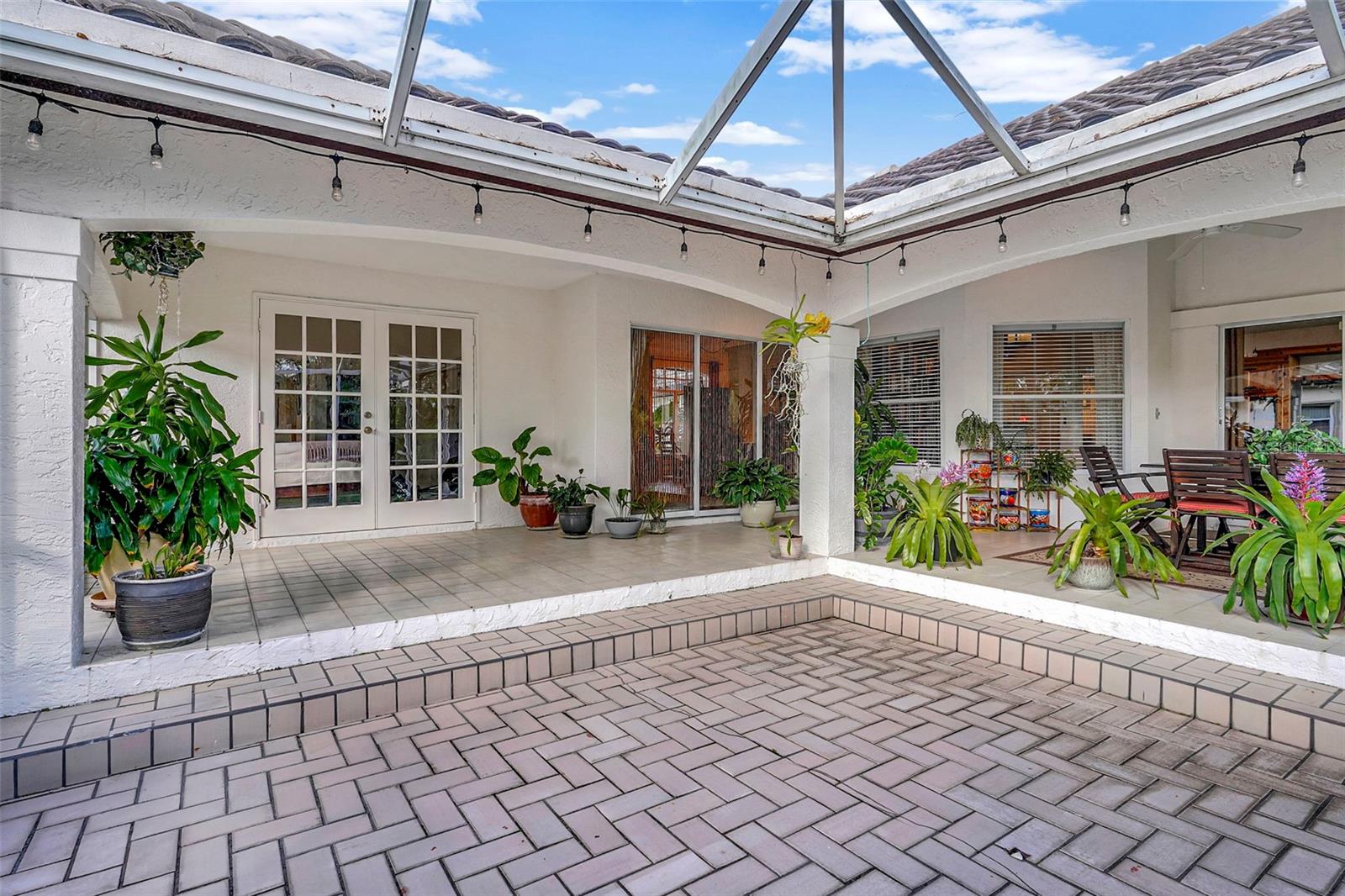 6703 WILLOW LAKE CIR, FORT MYERS, FL, 33966