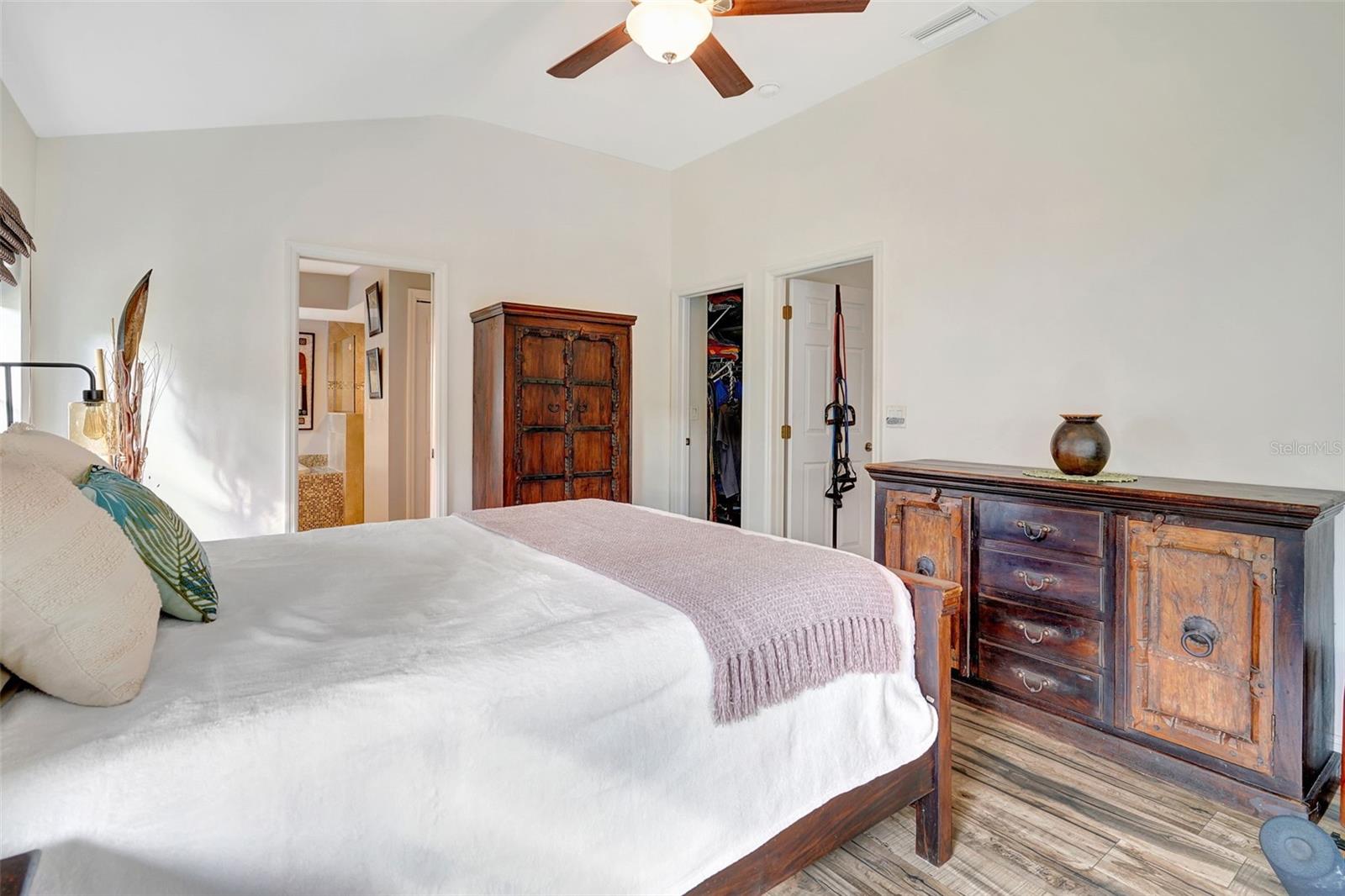 6703 WILLOW LAKE CIR, FORT MYERS, FL, 33966