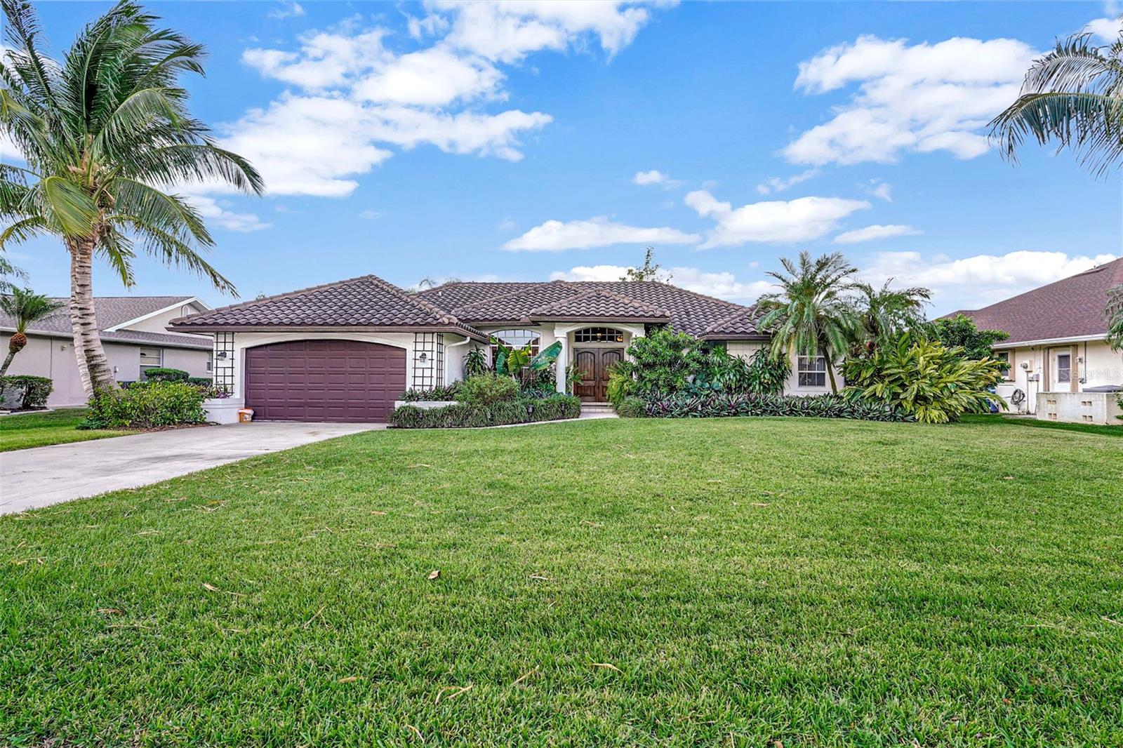 6703 WILLOW LAKE CIR, FORT MYERS, FL, 33966