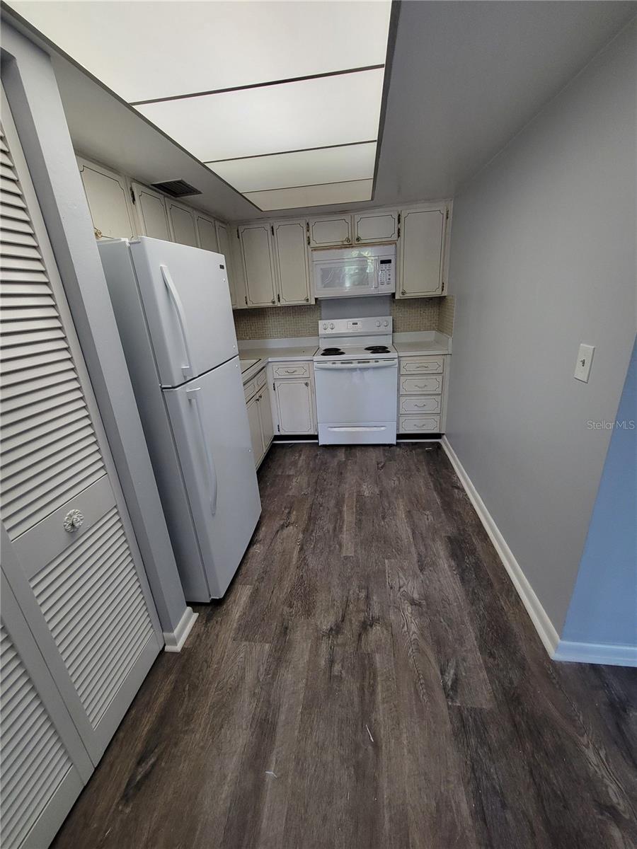 1001 77TH AVE N #104, ST PETERSBURG, FL, 33702