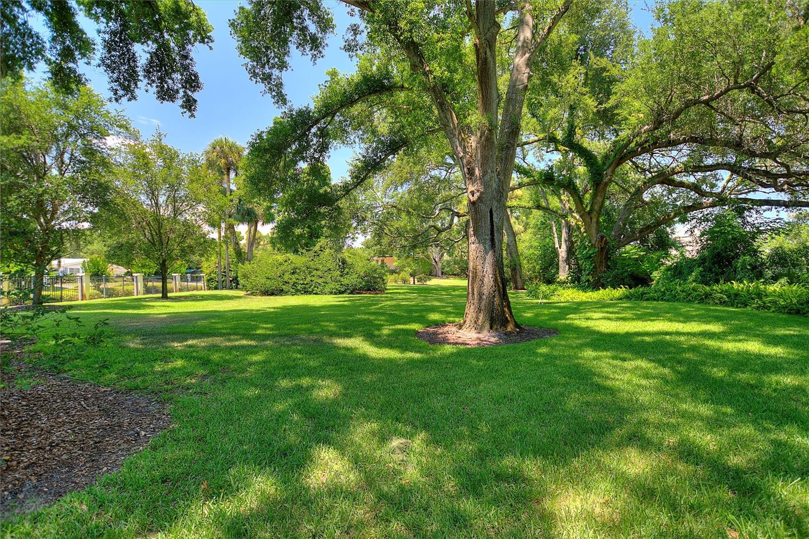 999 OLEANDER DR SE, WINTER HAVEN, FL, 33880