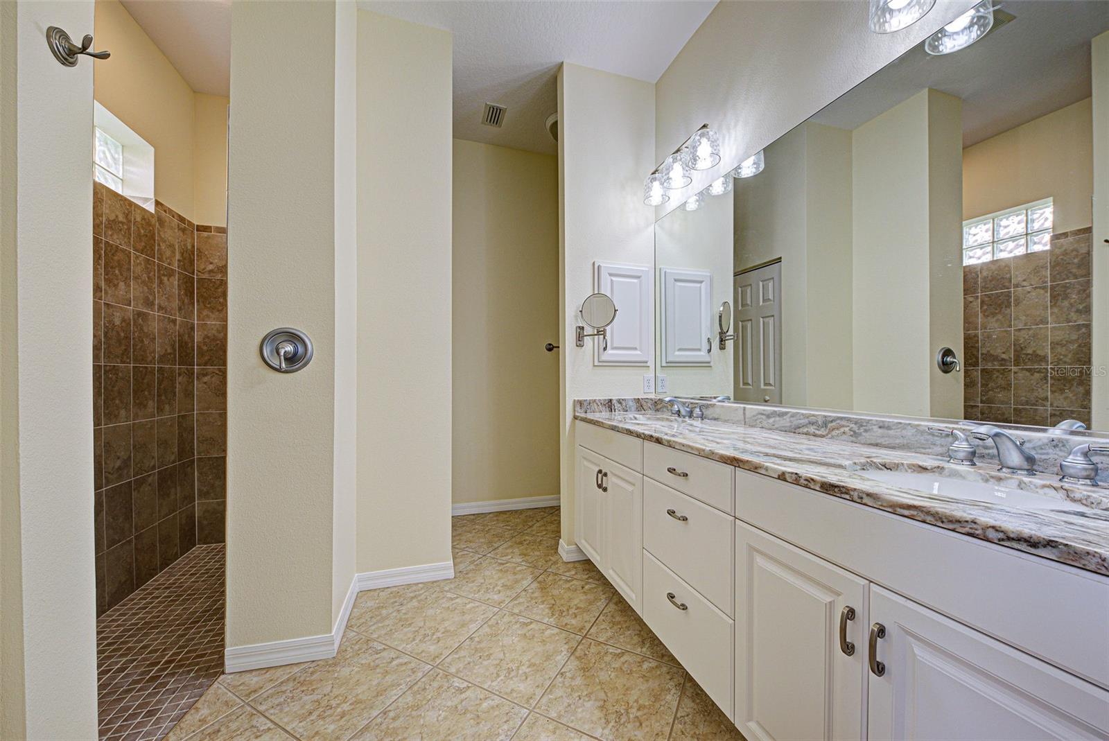 381 MARSH CREEK RD, VENICE, FL, 34292