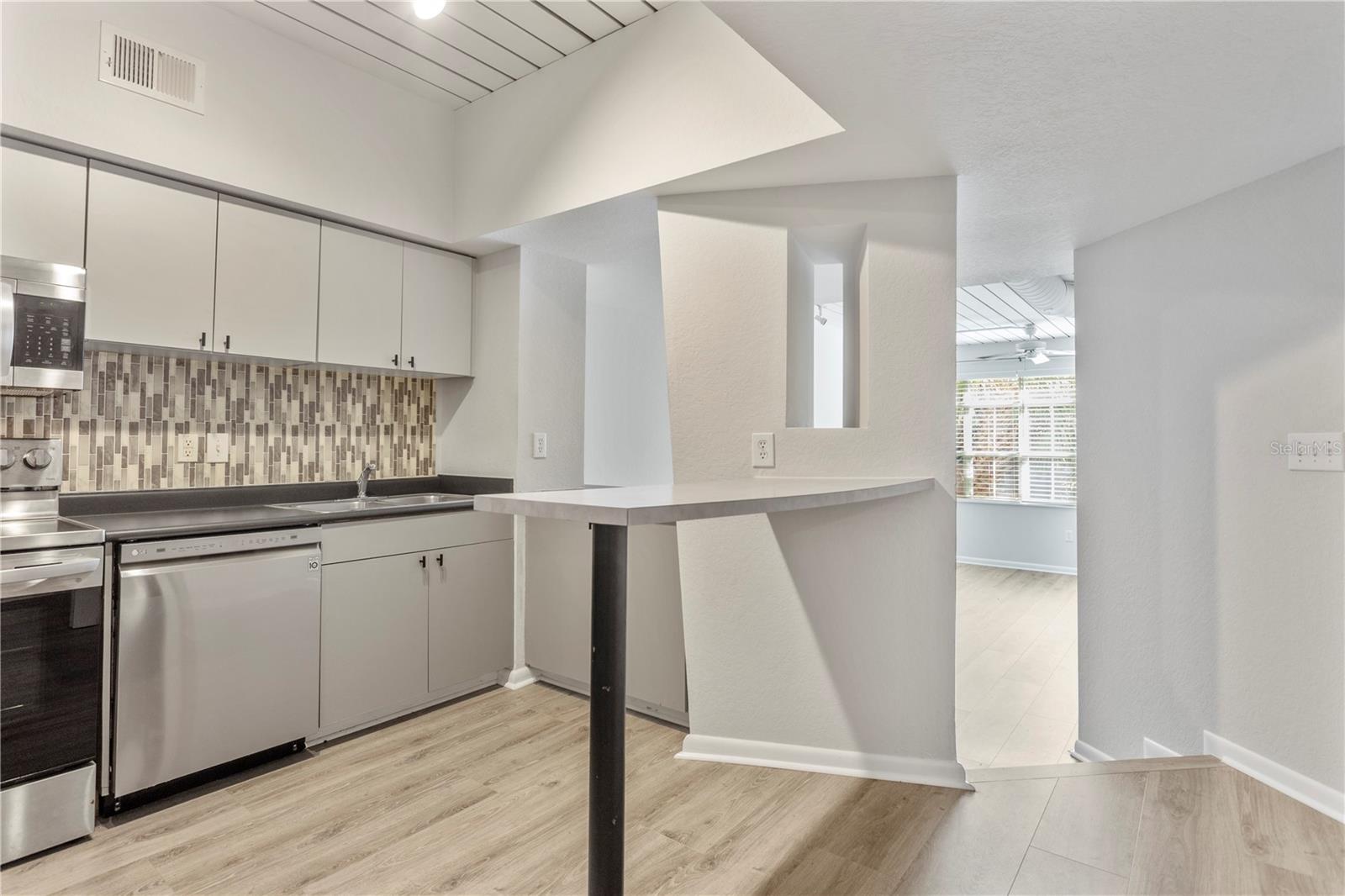 2411 W HORATIO ST #522, TAMPA, FL, 33609