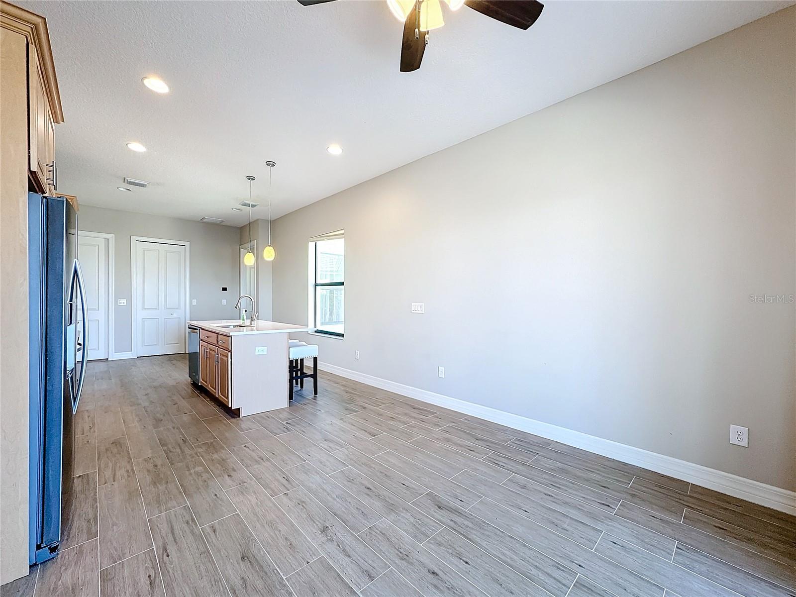 949 SYMPHONY ISLES BLVD, APOLLO BEACH, FL, 33572