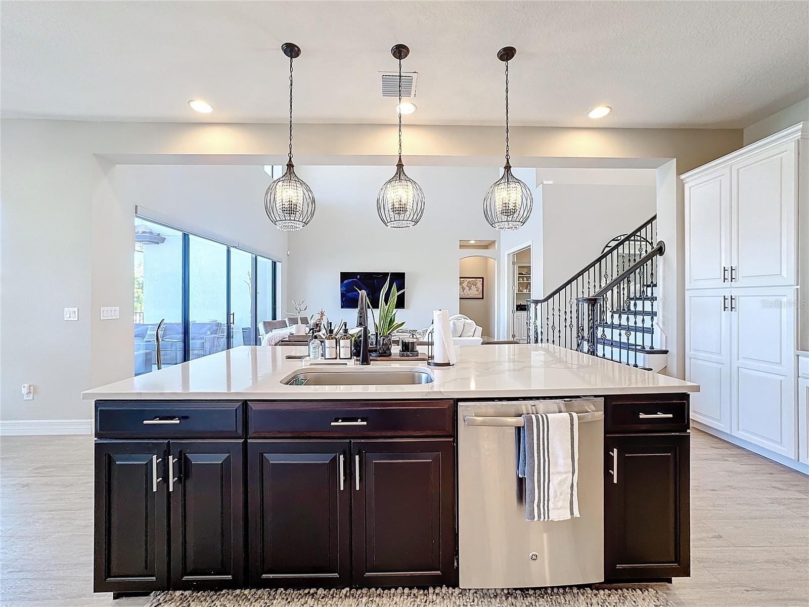 949 SYMPHONY ISLES BLVD, APOLLO BEACH, FL, 33572