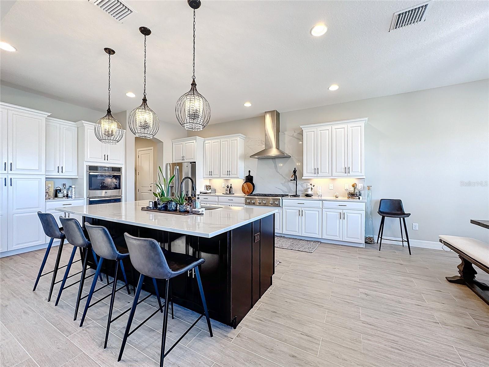 949 SYMPHONY ISLES BLVD, APOLLO BEACH, FL, 33572