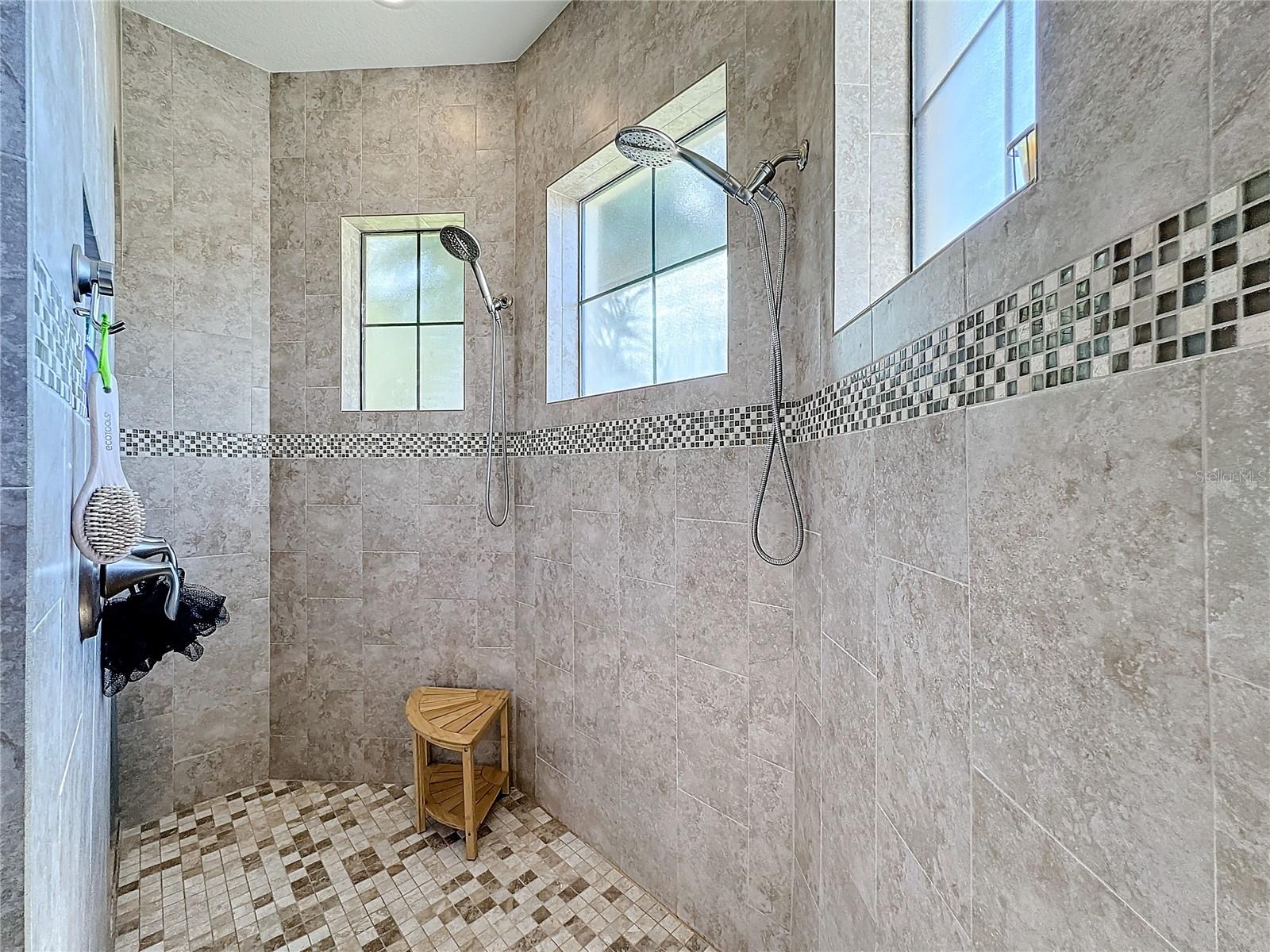 949 SYMPHONY ISLES BLVD, APOLLO BEACH, FL, 33572