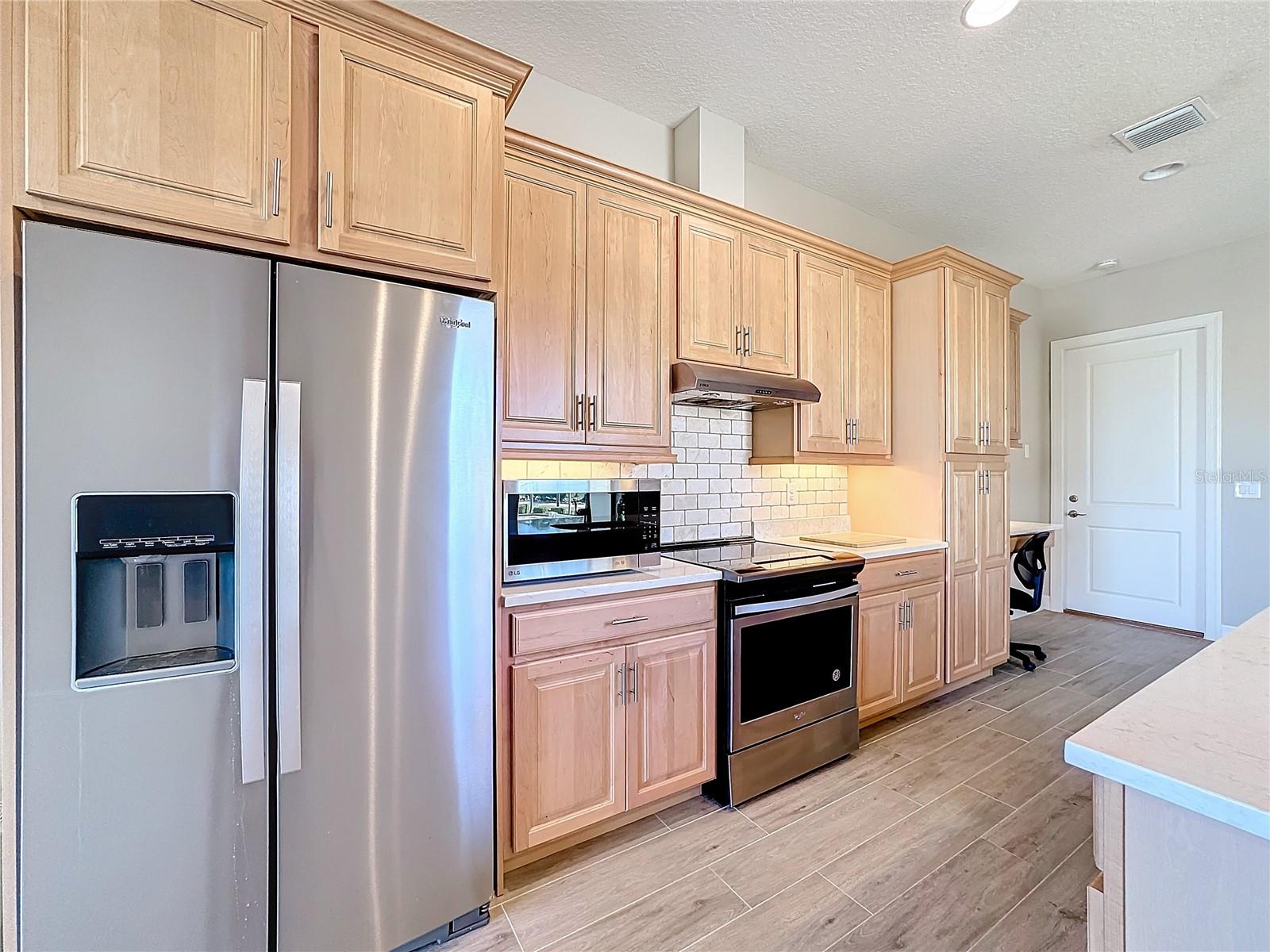 949 SYMPHONY ISLES BLVD, APOLLO BEACH, FL, 33572