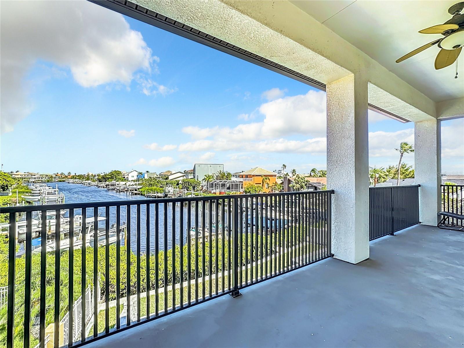 949 SYMPHONY ISLES BLVD, APOLLO BEACH, FL, 33572