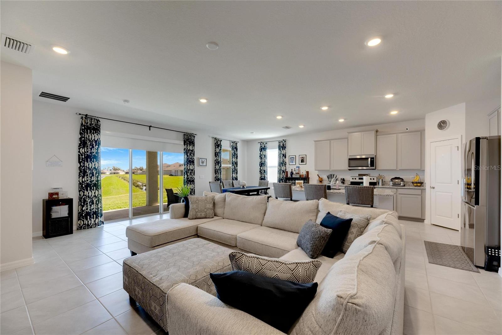 3808 CAPRI COAST DR, PLANT CITY, FL, 33565