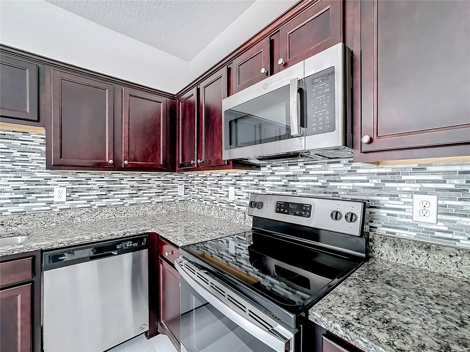 947 GRANDIN ST, DAVENPORT, FL, 33837